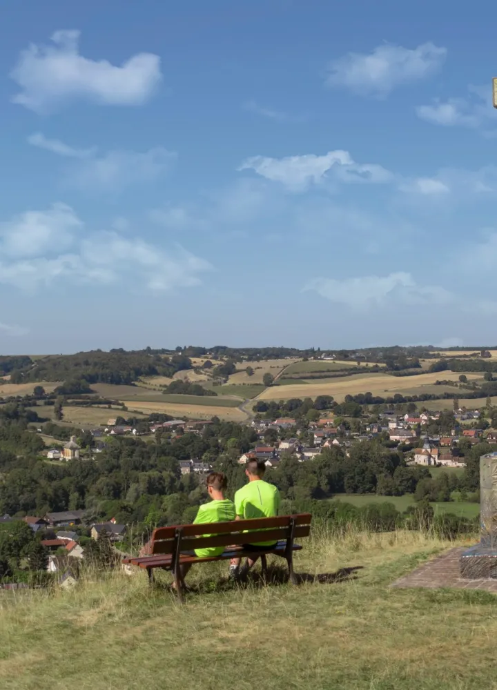 Calvaire et point de vue à la Côte Sainte Hélène - Saint-Pierre-ès-Champs